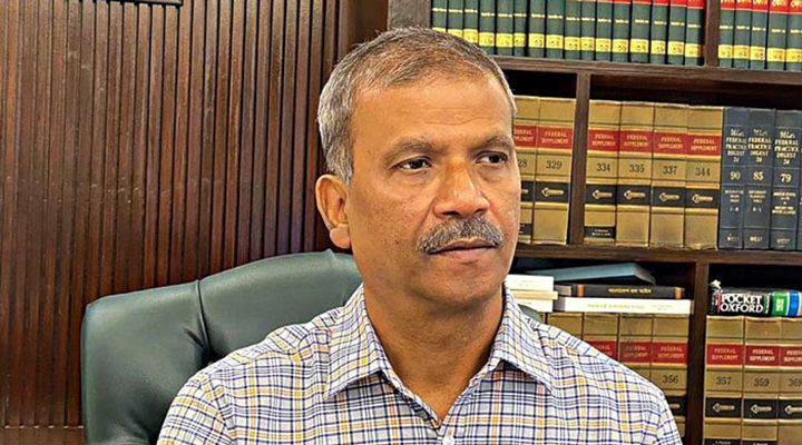 অন্তর্বর্তী সরকারের আইন উপদেষ্টা অধ্যাপক আসিফ নজরুল। ছবি: সংগৃহীত