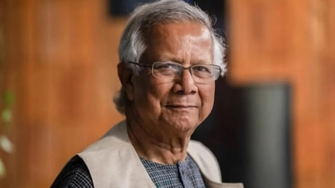 ডি-৮ সম্মেলনে যোগ দিতে রাতেই দেশ ছাড়ছেন প্রধান উপদেষ্টা