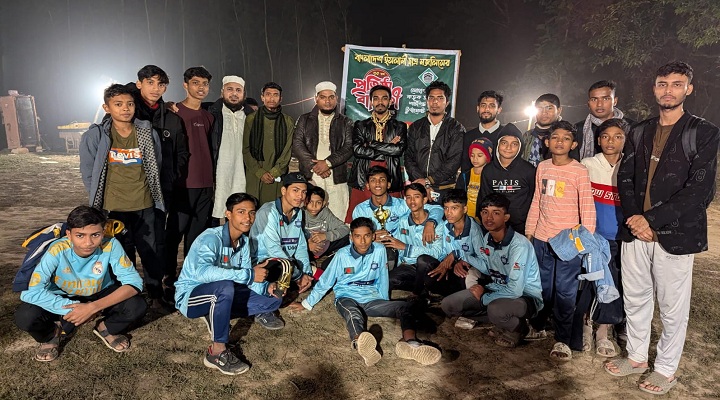 শর্টপিচ ক্রিকেট টুর্নামেন্ট । ছবি: প্রতিনিধি