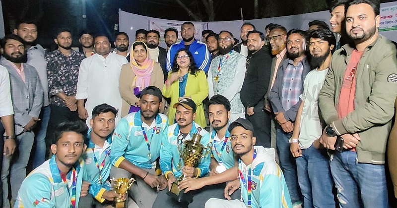 কেরানীগঞ্জে ইউএনও কাপ ব্যাডমিন্টন টুর্নামেন্টের ফাইনাল খেলা অনুষ্ঠিত 
