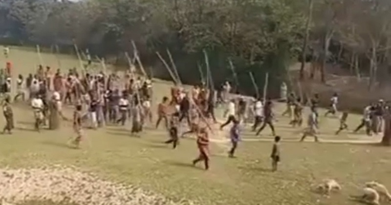 ছবি: খোলা কাগজ