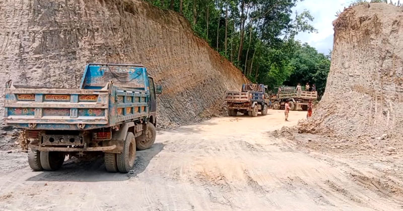 ছবি: খোলা কাগজ