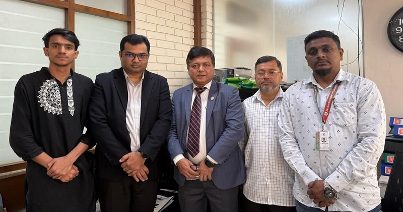 বেরোবির আহত শিক্ষার্থীদের তালিকা জুলাই শহিদ স্মৃতি ফাউন্ডেশনে হস্তান্তর