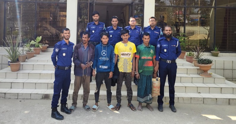 বাহুবলে অপারেশন ডেভিল হান্ট অভিযানে গ্রেফতার ৪