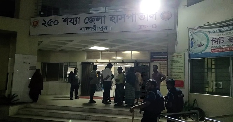 মাদারীপুরে কমিটি দ্বন্দ্বে শ্রমিকদল নেতাকে কুপিয়ে হত্যা