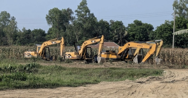 ছবি: খোলা কাগজ