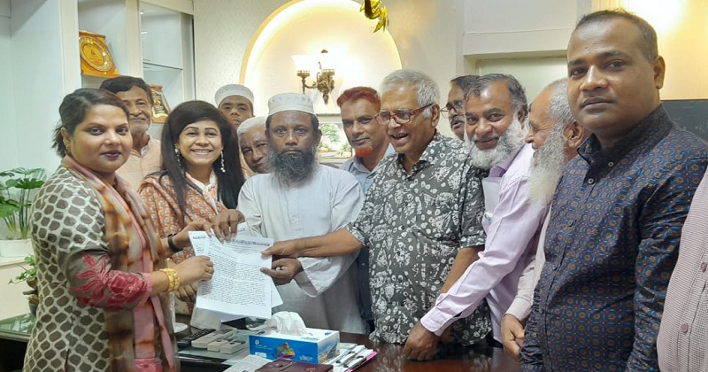 ছবি: খোলা কাগজ