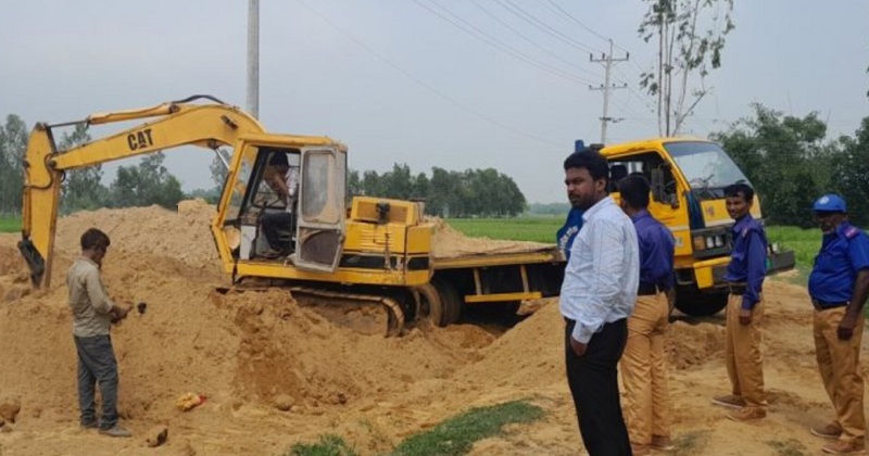 ছবি: খোলা কাগজ