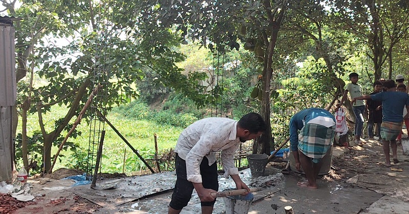 গজারিয়ায় জোরপূর্বক জায়গা দখল করে দেয়াল নির্মাণের অভিযোগ
