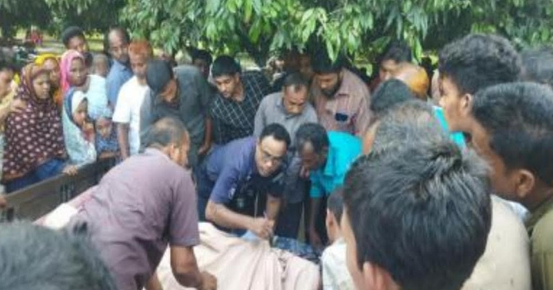 ছবি: খোলা কাগজ