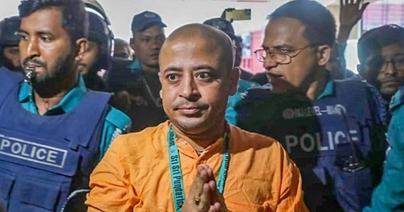 রাষ্ট্রদ্রোহ মামলায় চিন্ময় দাসের জামিন স্থগিত