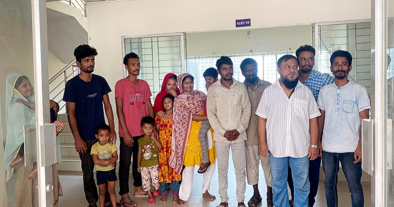 মৌলভীবাজারের কমলগঞ্জ ও বড়লেখা সীমান্ত দিয়ে বাংলাদেশে পুশ ইন এর সময় বিজিবির হাতে আটক। ছবি : প্রতিনিধি