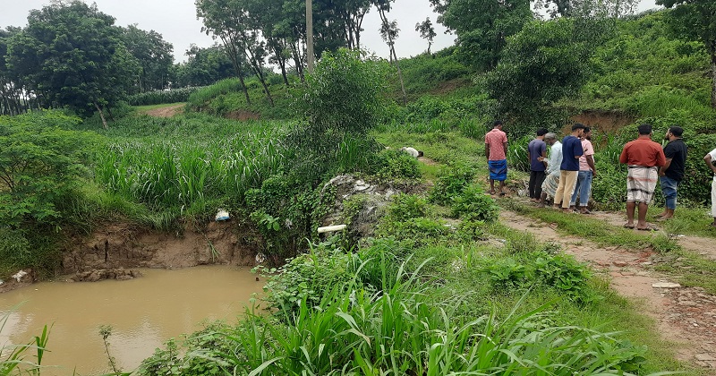 ছবি: খোলা কাগজ