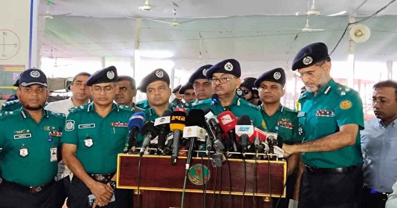 ঢাকায় নিরাপত্তার বাইরে থাকবে না কোনো ঈদ জামাত