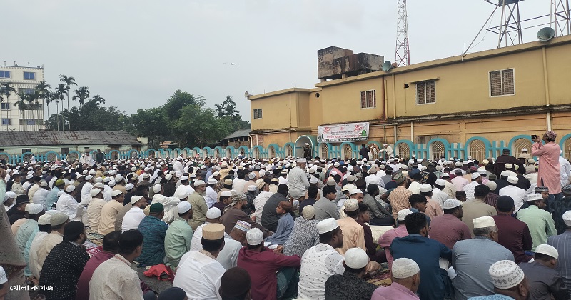 ছবি: খোলা কাগজ