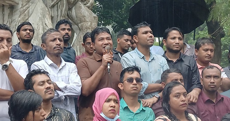  ঢাবি ক্যাম্পাসে ককটেল বিস্ফোরণ, নিরাপত্তা নিয়ে প্রশ্ন ছাত্রদলের