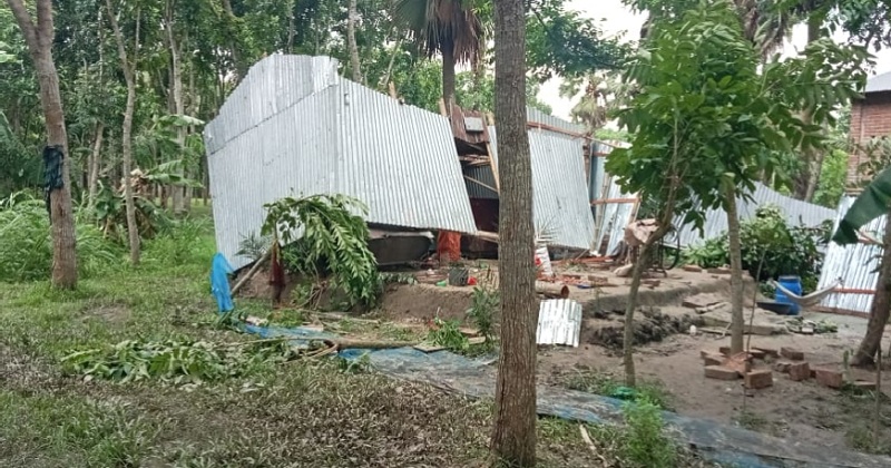 ছবি: খোলা কাগজ