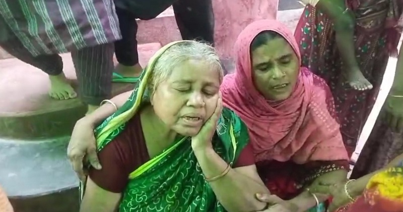 ছবি: খোলা কাগজ