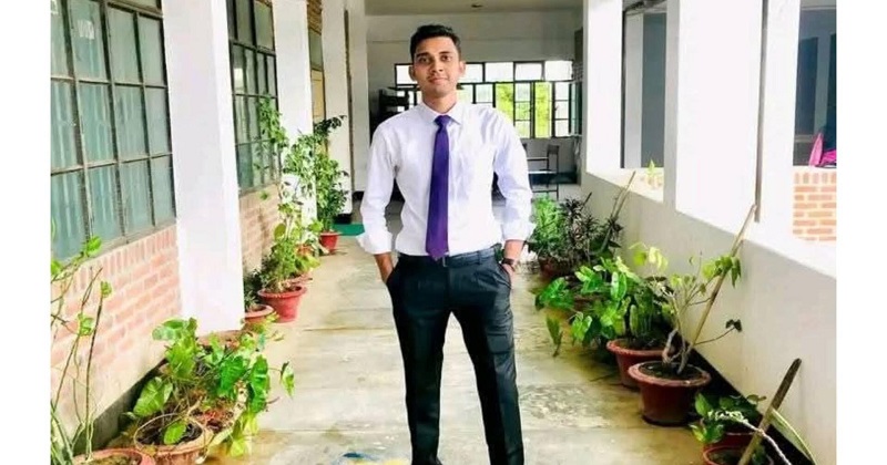 মেধাবী শিক্ষার্থী শরীফ খাঁন। ছবি : প্রতিনিধি