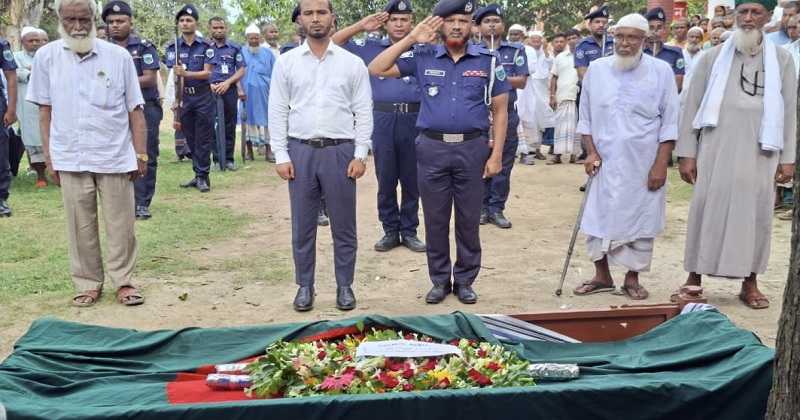 মুক্তিযোদ্ধা আহম্মদ আলীর মৃত্যু, রাষ্ট্রীয় মর্যাদায় দাফন