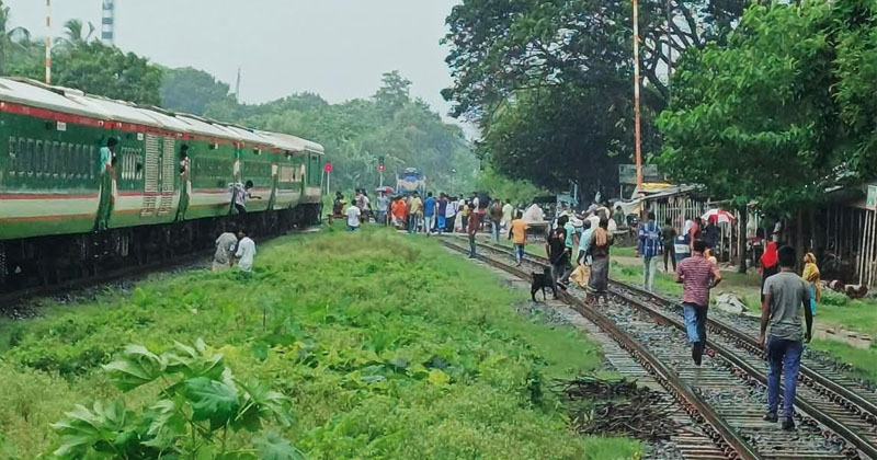 ছবি : খোলা কাগজ