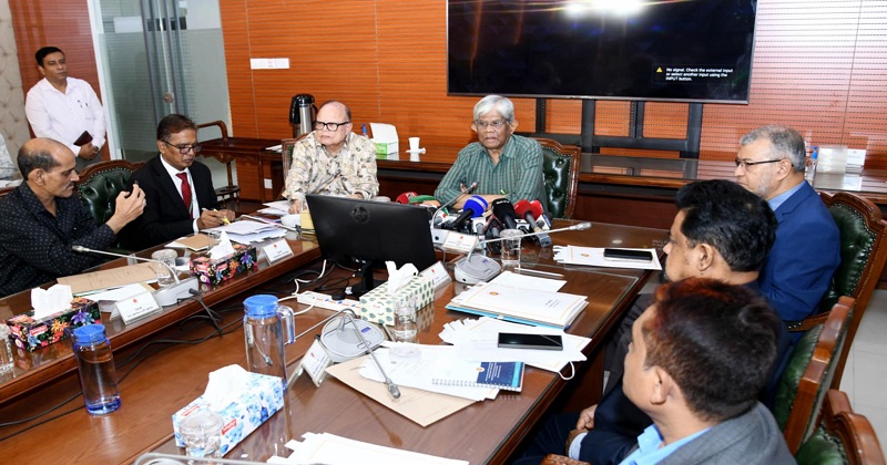 আগস্ট থেকে ১৫ টাকায় চাল পাবে ৫৫ লাখ পরিবার : খাদ্য উপদেষ্টা