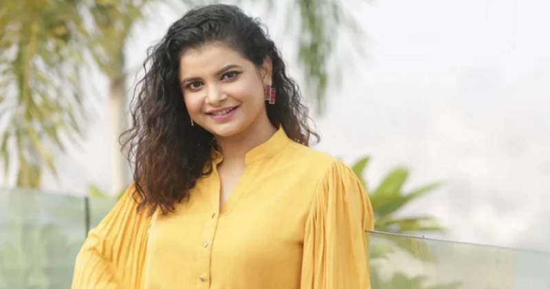 দেশটা কারো বাপ-দাদার সম্পত্তি না: শবনম ফারিয়া