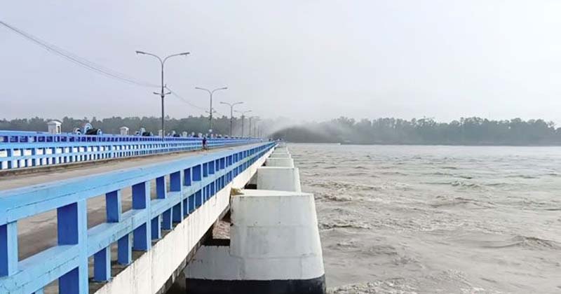 ছবি : খোলা কাগজ