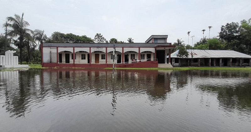 কেশবপুরে ৪৮ শিক্ষাপ্রতিষ্ঠান জলাবদ্ধ, ব্যাহত শিক্ষা কার্যক্রম 