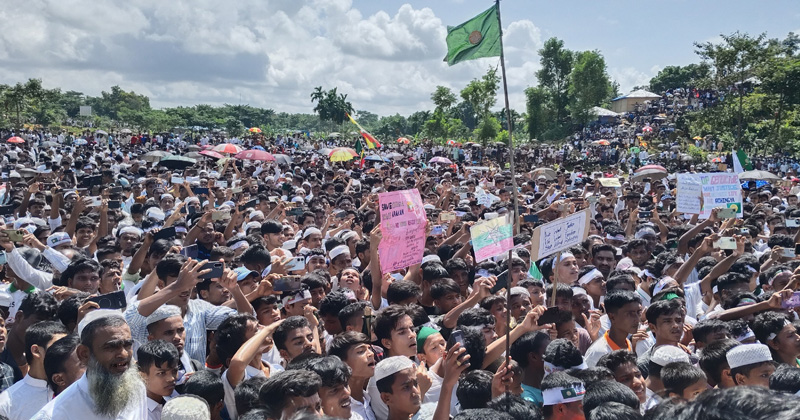গণহত্যা দিবসে রোহিঙ্গা ক্যাম্পগুলোতে রোহিঙ্গাদের ফেরার আকুতি। ছবি : খোলা কাগজ