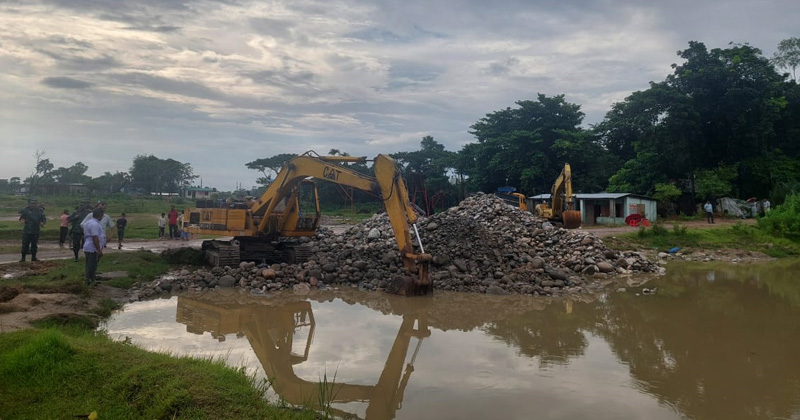 ছবি : খোলা কাগজ