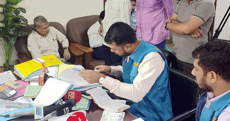 দুর্নীতির অভিযোগে নগর ভবনে দুদকের অভিযান