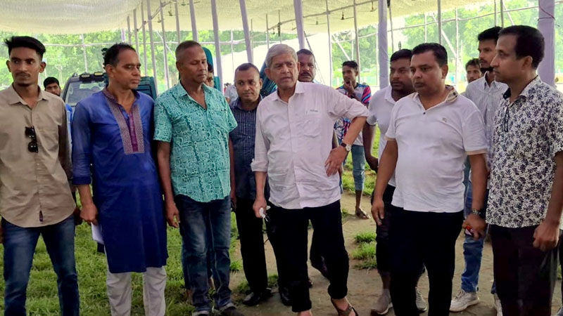 ঠাকুরগাঁও বিএনপির দ্বি-বার্ষিক সম্মেলনস্থল পরিদর্শনে ফখরুল