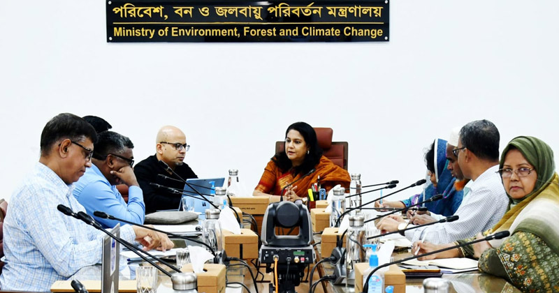 প্রযুক্তি নির্ভর বন নজরদারিতে যাচ্ছে বাংলাদেশ: পরিবেশ উপদেষ্টা