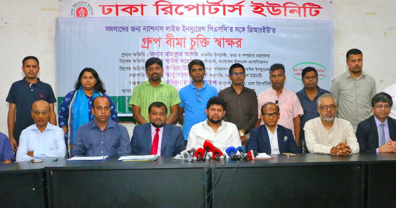 সাংবাদিক সুরক্ষা আইন করে দিয়ে যাব : তথ্য উপদেষ্টা 