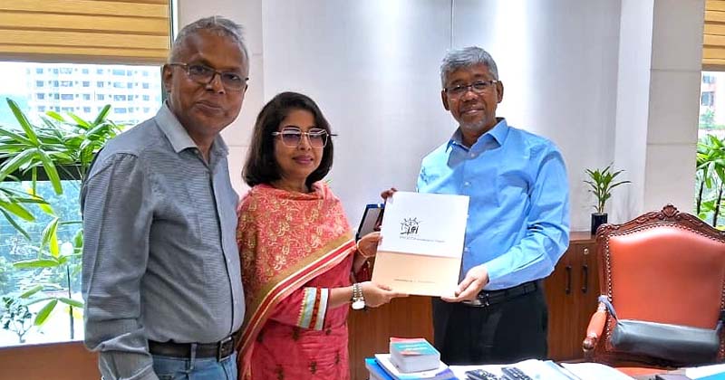 ছবি : খোলা কাগজ
