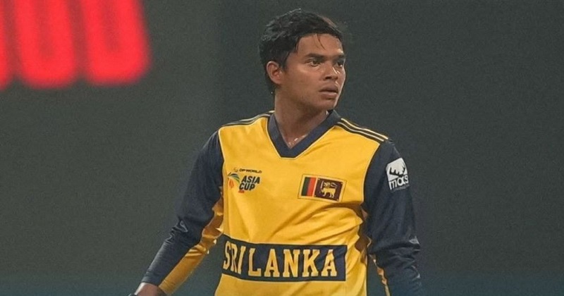 ছেলে এক ওভারে দিয়েছে ৫ ছক্কা, দেখে হার্ট অ্যাটাকে বাবার মৃত্যু