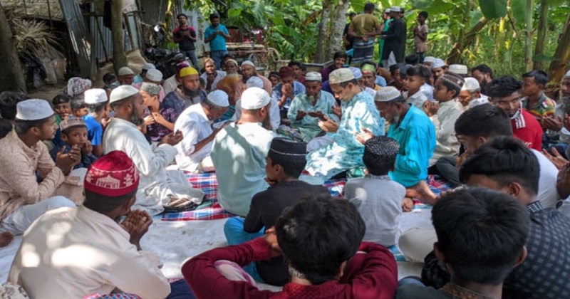 চোরের হেদায়েতের জন্য মিলাদ ও দোয়া মাহফিল