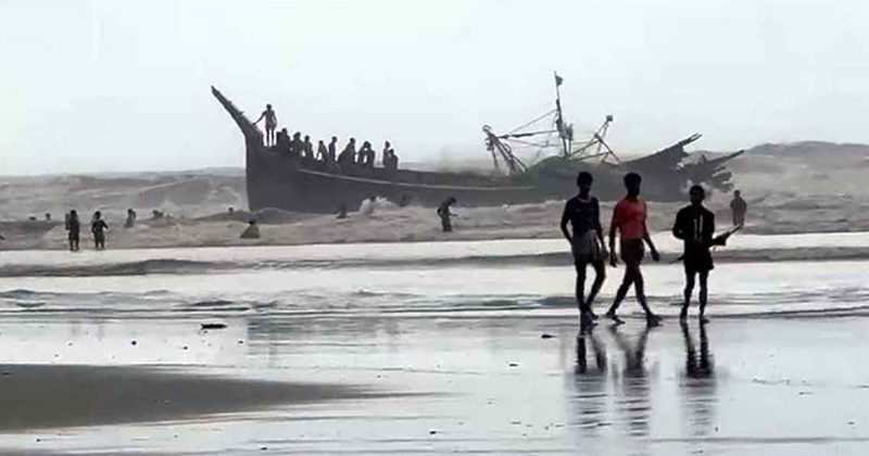 গভীর নিম্নচাপে রূপ নিয়েছে লঘুচাপ, উত্তাল সাগর
