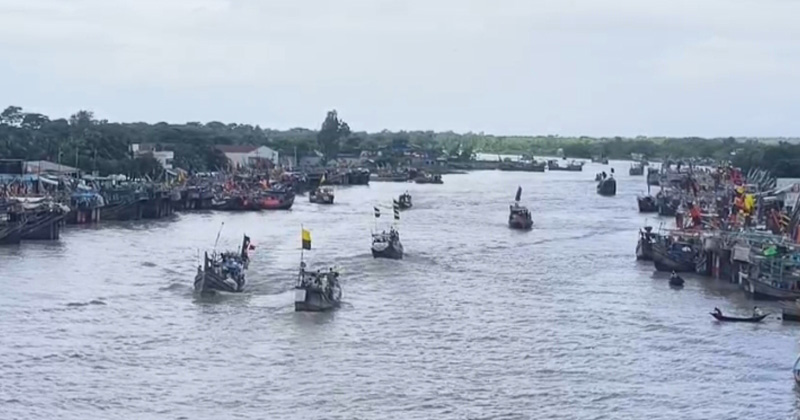 ছবি : খোলা কাগজ