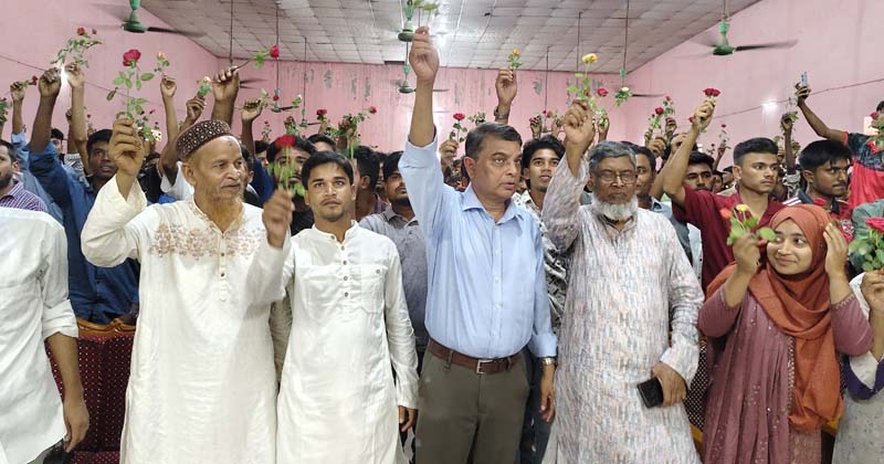 হাতীবান্ধায় ছাত্রদলে যোগ দিলেন পাঁচ শতাধিক বৈষম্যবিরোধী শিক্ষার্থী