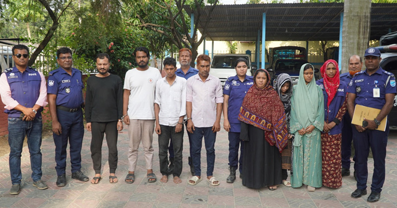 নারায়ণগঞ্জে ঘাতক স্ত্রী ও পরকীয়া প্রেমিকসহ আটক সাত