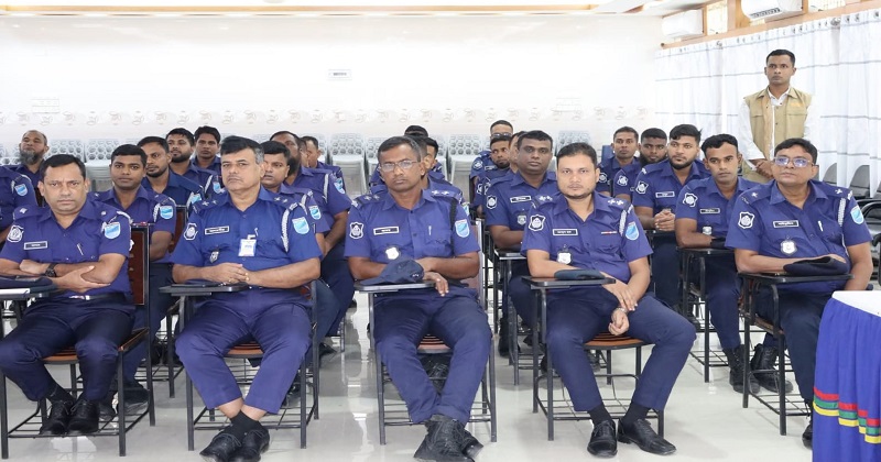 নির্বাচনী দায়িত্ব সুষ্ঠুভাবে সম্পাদনের লক্ষ্যে পুলিশের প্রশিক্ষণ শুরু 