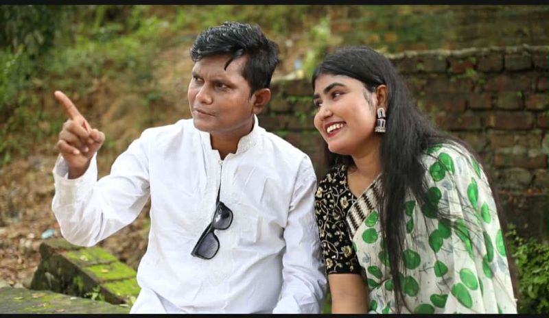 ছবি : খোলা কাগজ