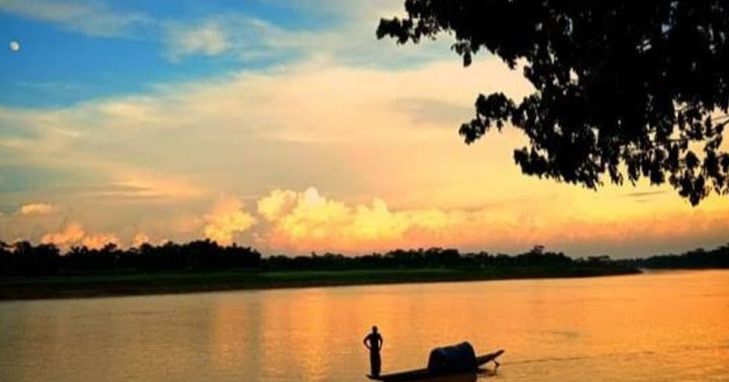 বানারীপাড়ার বুক চিরে বয়ে যাওয়া সন্ধ্যা নদী—প্রকৃতির এক অনবদ্য সৃষ্টি 