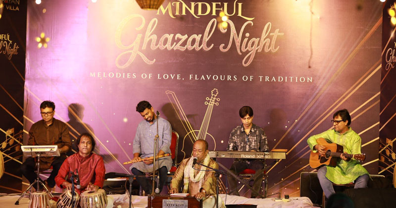 ছবি : খোলা কাগজ