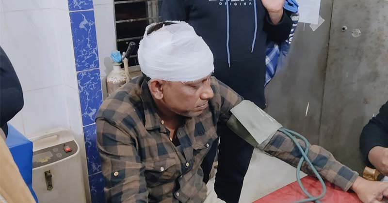 নালিতাবাড়ীতে পাগলা মহিষের তাণ্ডব, শিক্ষক আহত