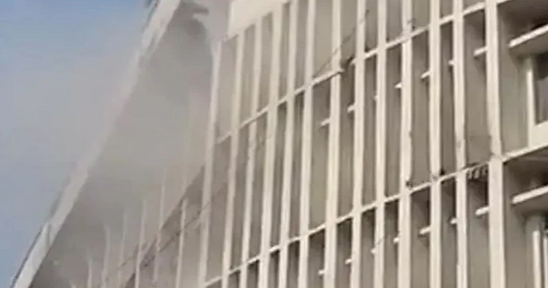 বাংলাদেশ মেডিকেল বিশ্ববিদ্যালয়ে আগুন