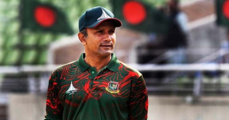 খালেদ মাসুদ পাইলট