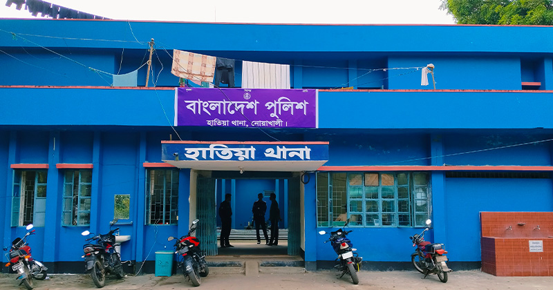 বিয়েতে মাইক বাজানোয় শাস্তি, বেত্রাঘাত এবং ৩০ হাজার টাকা জরিমানা